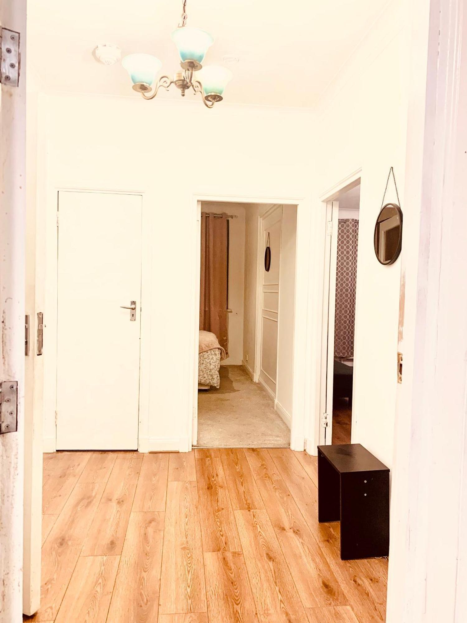 Cosy 2 Bedroom Apartment In Swiss Cottage. London Exterior photo
